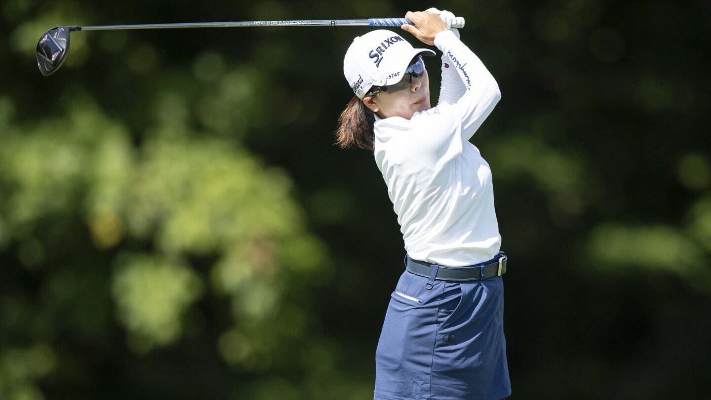 Minami Katsu establece récord de campo con 61 golpes, 11 bajo par, en el torneo LPGA de Shanghái – imagen editorial de golf